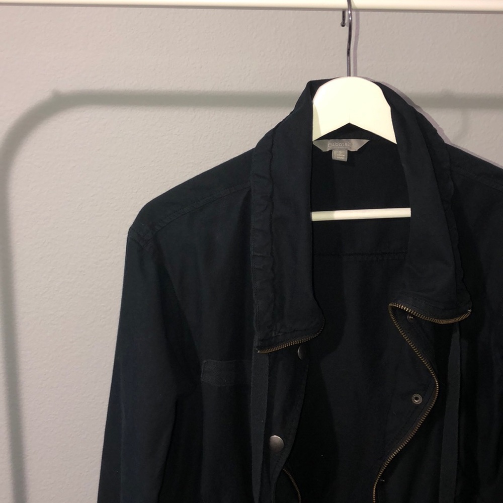Cute jacket! - Picture 2 of 3